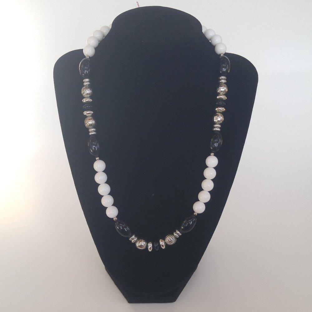 Black, White & Silver Beaded Necklace
